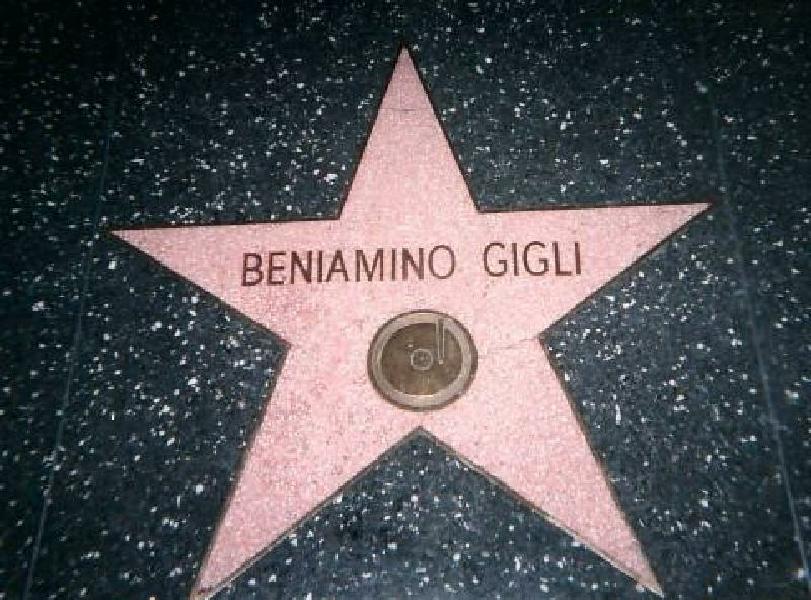 Picture of Beniamino Gigli's Star